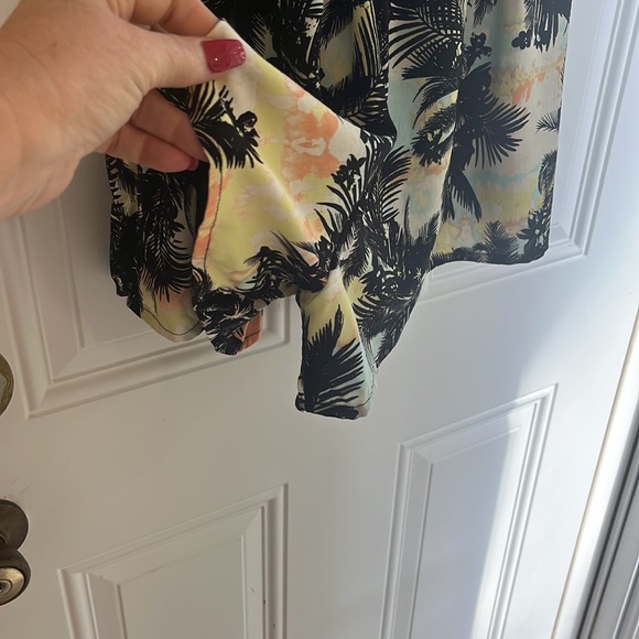 Romper new - Picture 2 of 7